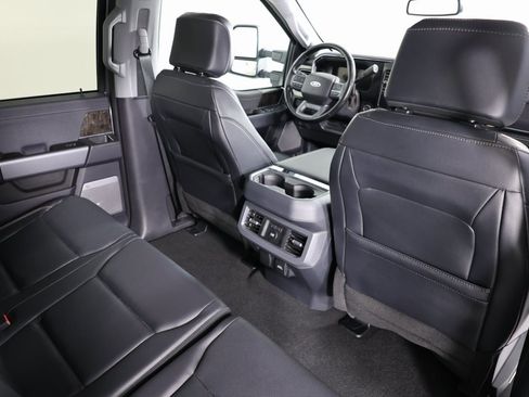 Used 2024 Ford F350 Lariat w/ Chrome Package image 41