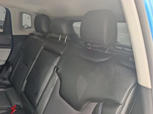Used 2022 Jeep Compass Latitude FWD image 27
