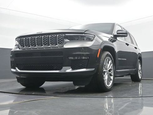 Used 2024 Jeep Grand Cherokee L Summit w/ Advanced Protech Group IV AWD/4WD image 48