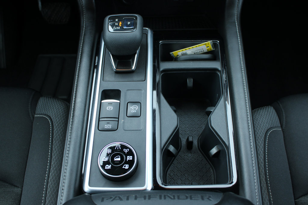 Used 2022 Nissan Pathfinder SV AWD/4WD image 28