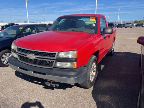 Used 2007 Chevrolet Silverado 1500 W/T image 2
