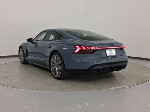 Used 2022 Audi e-tron GT Prestige image 3