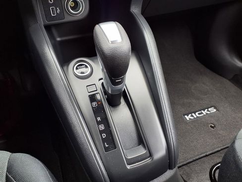 Used 2025 Nissan Kicks Play S FWD image 11