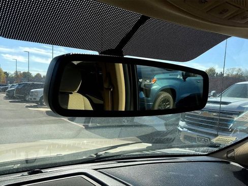 Used 2017 Ford F150 XLT w/ Equipment Group 302A Luxury image 27