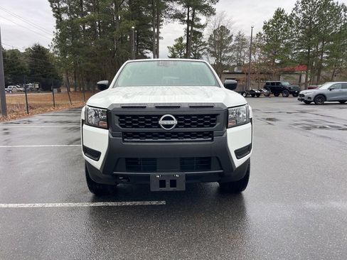 Used 2025 Nissan Frontier S image 3