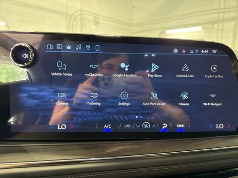 New 2026 Chevrolet Suburban LS w/ Max Trailering Package AWD/4WD image 12