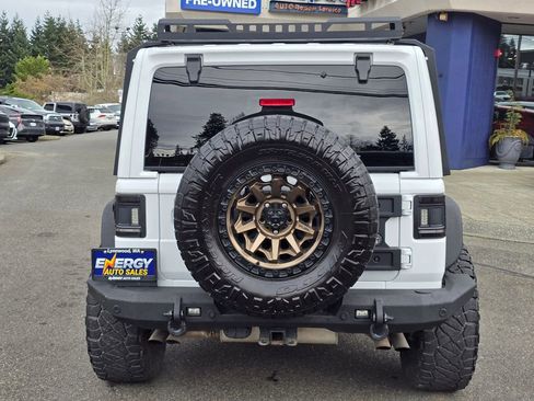 Used 2023 Jeep Wrangler Unlimited Rubicon 392 w/ Trailer Tow Package AWD/4WD image 4