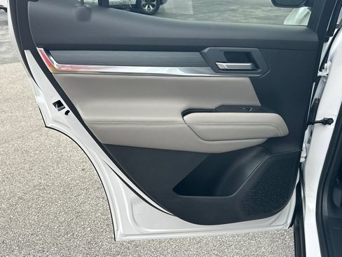 New 2026 GMC Terrain Elevation w/ Elevation Premium Package FWD image 22