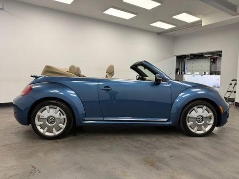 Used 2019 Volkswagen Beetle 2.0T S image 17