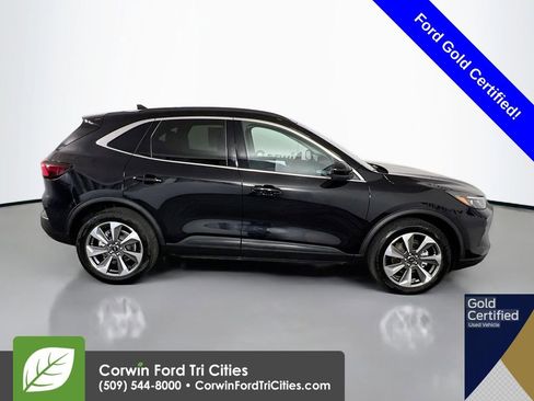 Used 2025 Ford Escape Platinum image 19