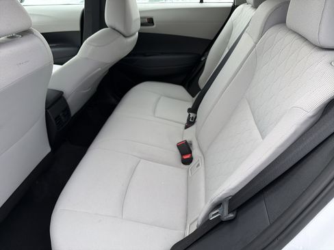 Used 2024 Toyota Corolla Cross L image 21