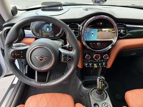 Used 2024 MINI Cooper SE FWD image 29