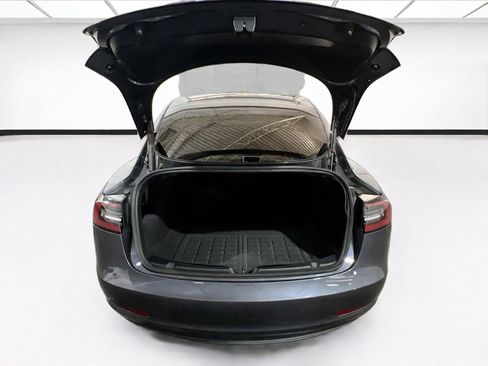 Used 2023 Tesla Model 3 Standard Range RWD image 19