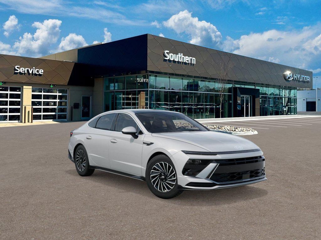 New 2026 Hyundai Sonata SEL FWD image 2