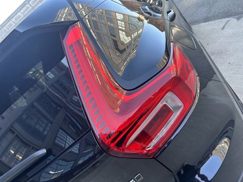 Certified 2025 Volvo XC40 B5 Plus image 11