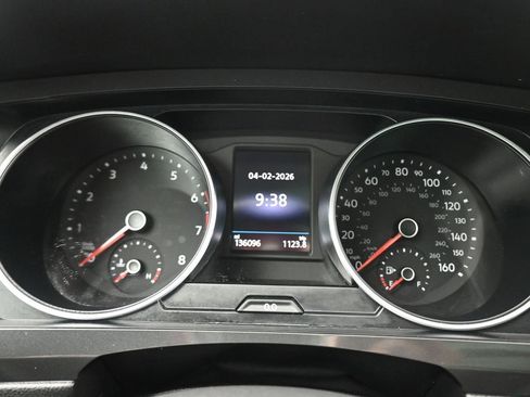 Used 2019 Volkswagen Tiguan SE image 15