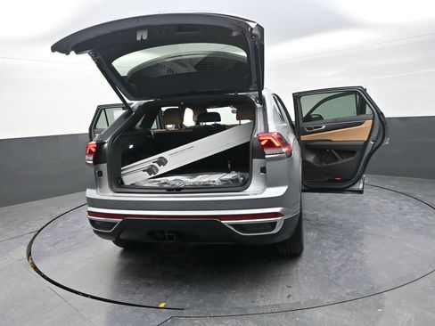 New 2026 Volkswagen Atlas Cross Sport SEL AWD/4WD image 34