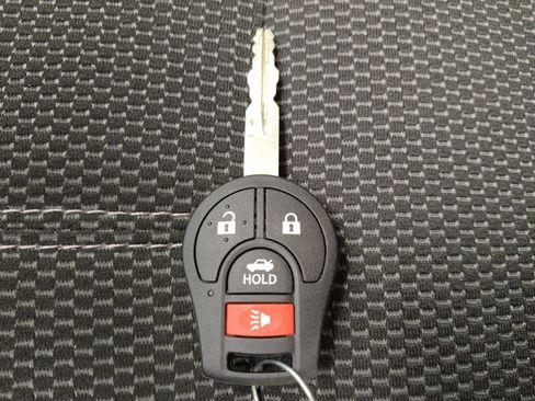 Used 2017 Nissan Sentra S FWD image 32