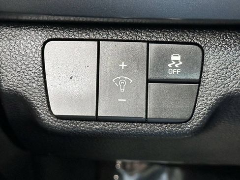 Used 2019 Kia Rio S FWD image 23