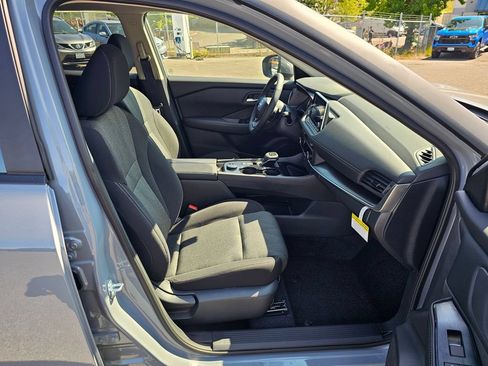 New 2026 Nissan Rogue SV w/ Cold Weather Package AWD/4WD image 25