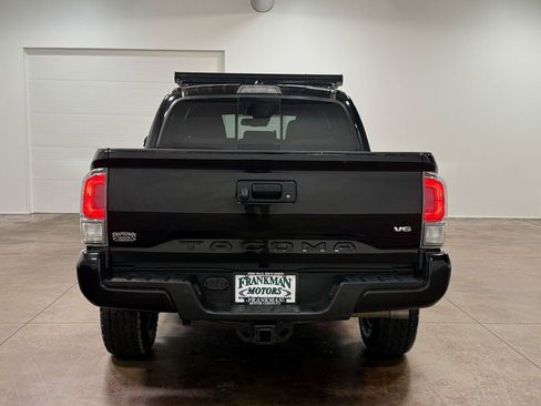Used 2021 Toyota Tacoma TRD Off-Road w/ Technology Package image 25