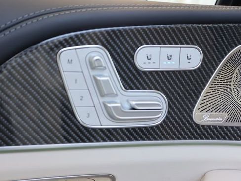 Used 2025 Mercedes-Benz GLS 63 AMG 4MATIC image 13