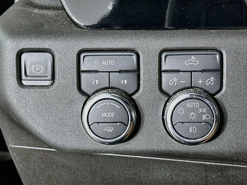 Used 2024 GMC Sierra 1500 Elevation AWD/4WD image 17