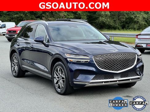 Used 2022 Genesis GV70 2.5T w/ Select Package image 2