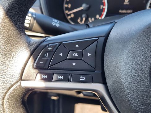 Used 2023 Nissan Altima 2.5 SV FWD image 26