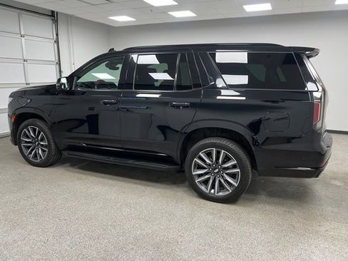 Used 2023 Cadillac Escalade Sport AWD/4WD image 6