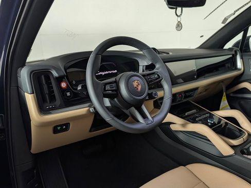 New 2026 Porsche Cayenne AWD/4WD image 4