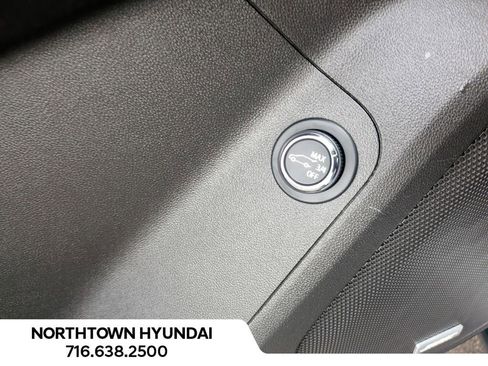Used 2019 GMC Acadia SLE w/ LPO, Floor Liner Package AWD/4WD image 31