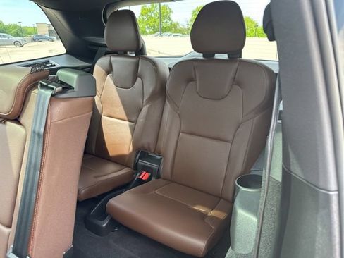 Certified 2023 Volvo XC90 B6 Plus AWD/4WD image 13