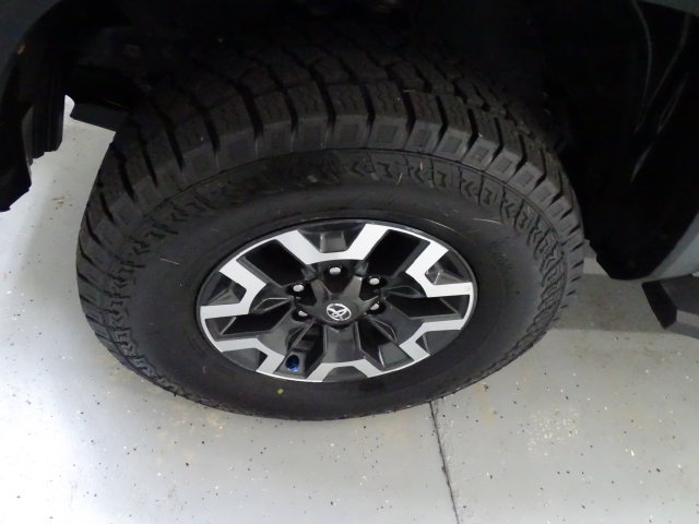 Used 2023 Toyota Tacoma TRD Off-Road AWD/4WD image 27