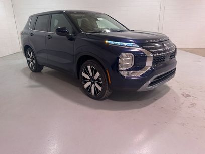 New 2025 Mitsubishi Outlander SE