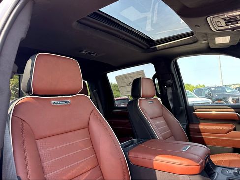 New 2026 GMC Sierra 3500 Denali Ultimate AWD/4WD image 5