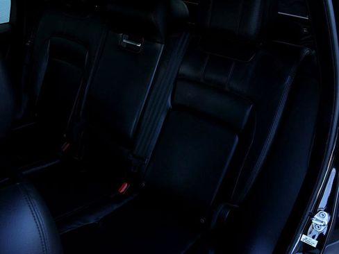 Used 2018 Land Rover Range Rover image 13