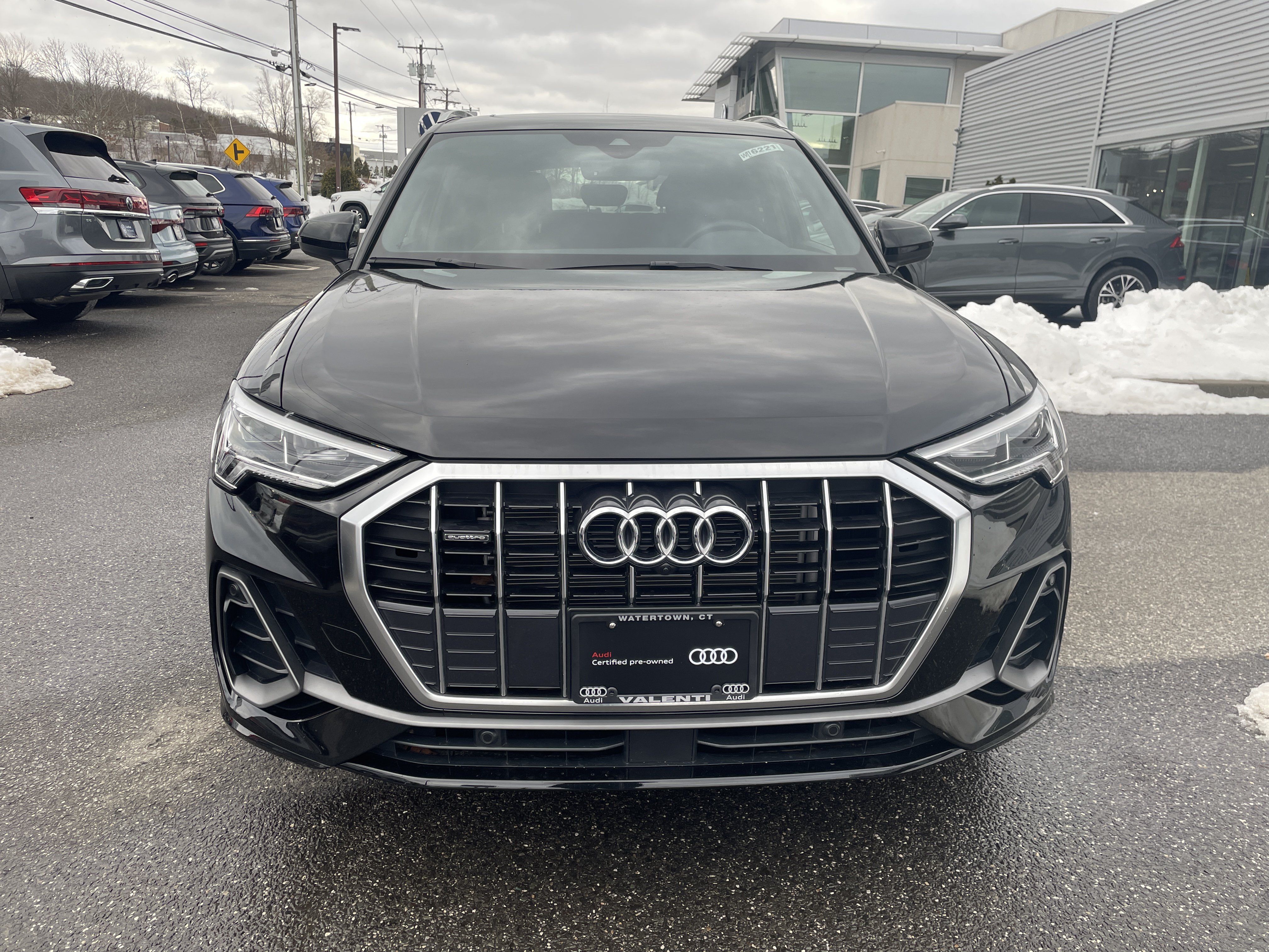 Certified 2025 Audi Q3 2.0T Premium Plus w/ Premium Plus Package AWD/4WD image 2