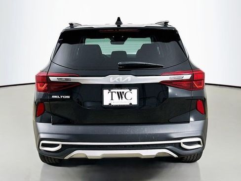 Used 2023 Kia Seltos SX w/ SX Sunroof Package AWD/4WD image 6