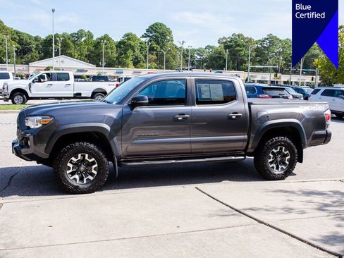 Used 2021 Toyota Tacoma TRD Off-Road w/ Technology Package AWD/4WD image 3