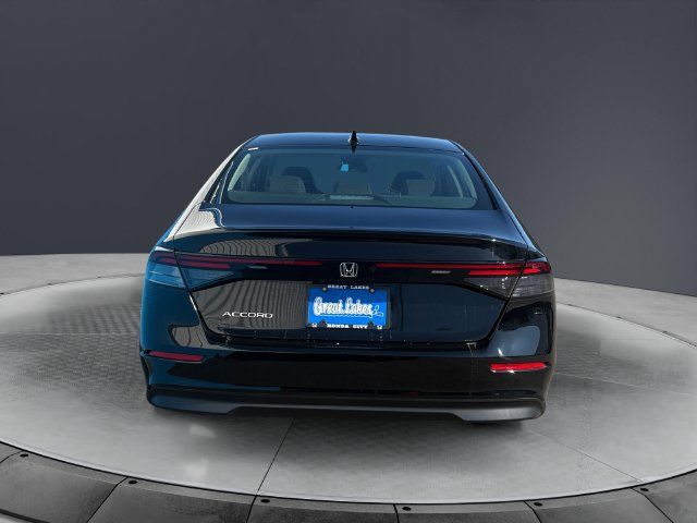 Used 2023 Honda Accord EX image 4