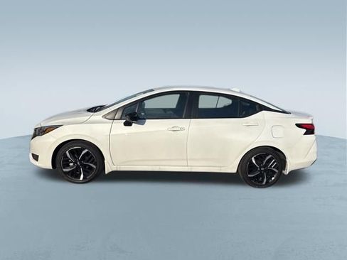 Used 2025 Nissan Versa SR w/ Trunk Package image 4