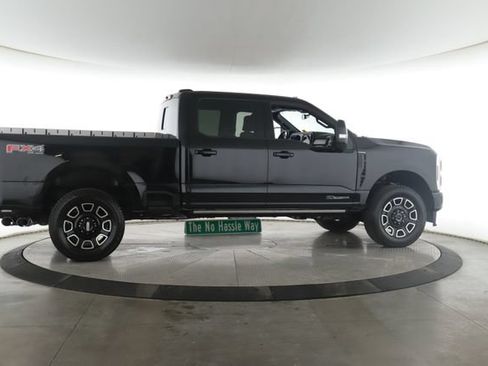Used 2025 Ford F250 Platinum w/ FX4 Off-Road Package AWD/4WD image 6