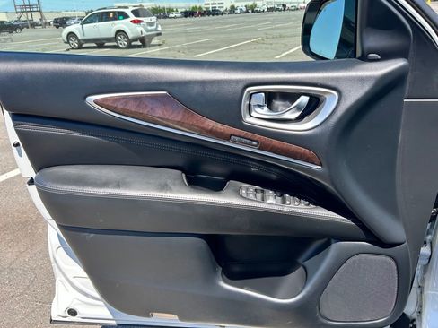 Used 2019 INFINITI QX60 Luxe w/ Sensory Package AWD/4WD image 20
