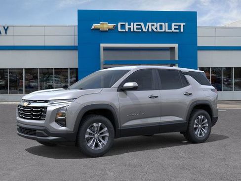 New 2026 Chevrolet Equinox LT FWD image 2
