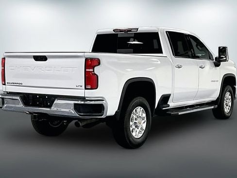 Used 2024 Chevrolet Silverado 2500 LTZ w/ LTZ Premium Package AWD/4WD image 6