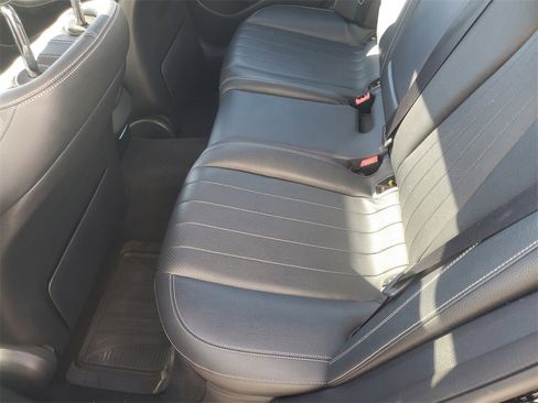 Used 2018 Mercedes-Benz E 300 4MATIC w/ Premium 1 Package image 9