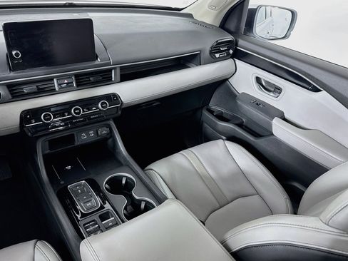 Certified 2023 Honda Pilot Touring image 25