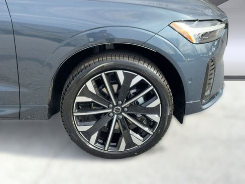 New 2026 Volvo XC60 B5 Ultra w/ Protection Package Premier image 12