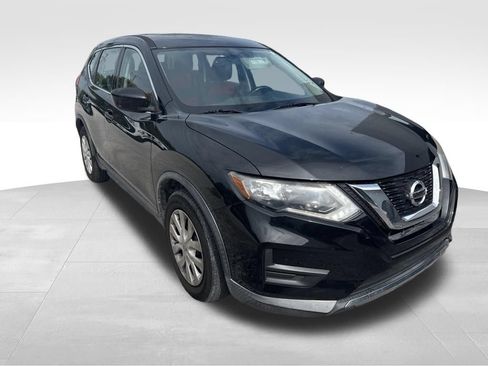 Used 2017 Nissan Rogue S FWD image 4